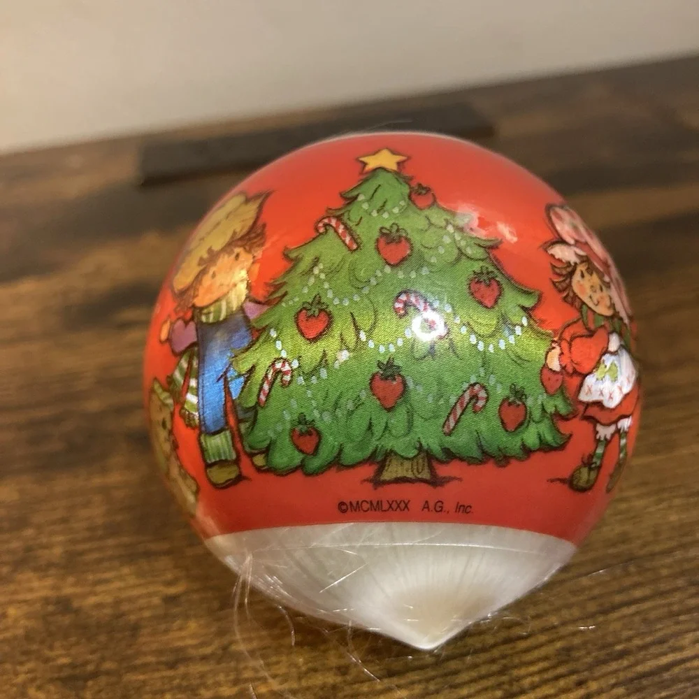 VTG 1982 Strawberry Shortcake Sweet Friends Satin Ball Christmas Ornament *Read*